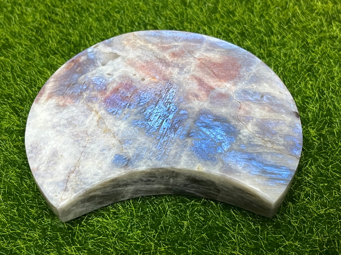 Belomorite/Sunstone & Moonstone Moon Carving